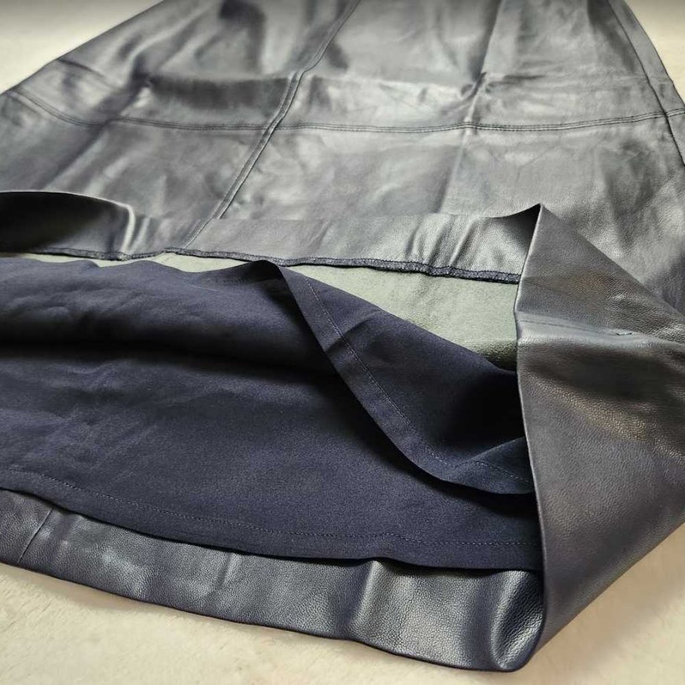 New women's 00 J Crew A-Line midi skirt in Navy faux leather - Picture 5 of 9
